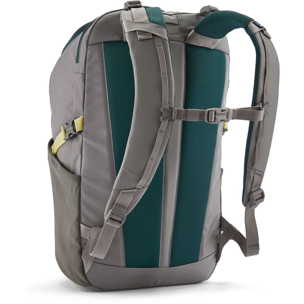 Patagonia Refugio Day Pack 30L Noble Grey 47928-NGRY-ALL dagrugzakken online bestellen bij Kathmandu Outdoor & Travel