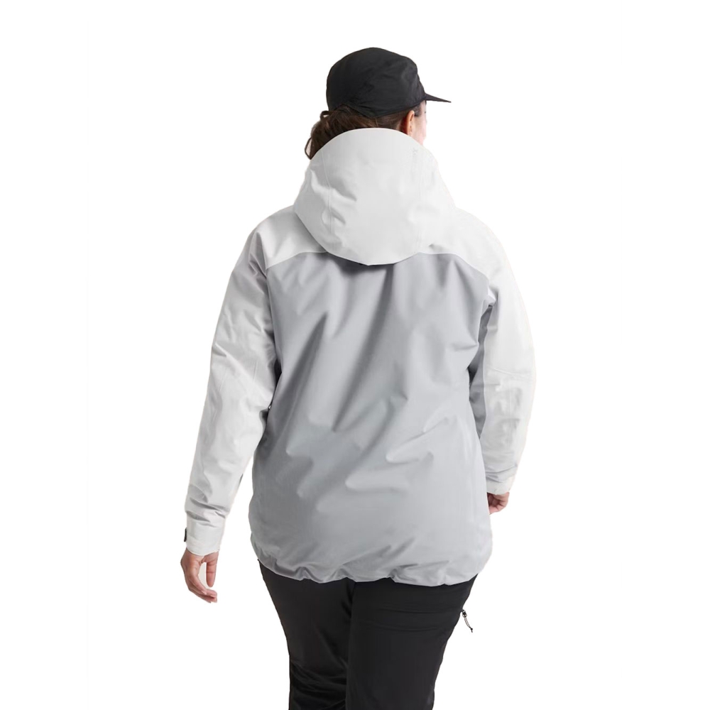 Arc'teryx Beta AR Jacket Women's Arctic Silk / Solitude 9863-Arctic Silk / S jassen online bestellen bij Kathmandu Outdoor & Travel