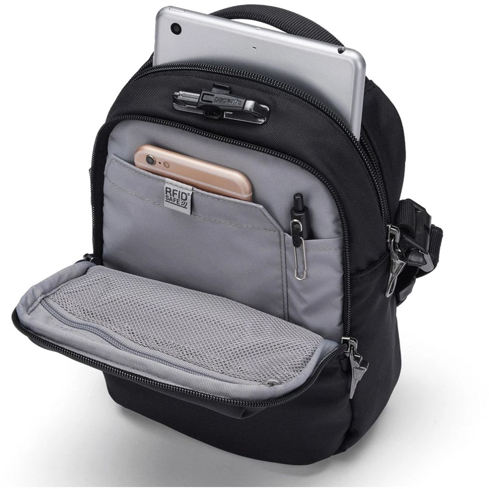 Pacsafe Pacsafe V Companion Crossbody Jet Black 61105130 tassen online bestellen bij Kathmandu Outdoor & Travel