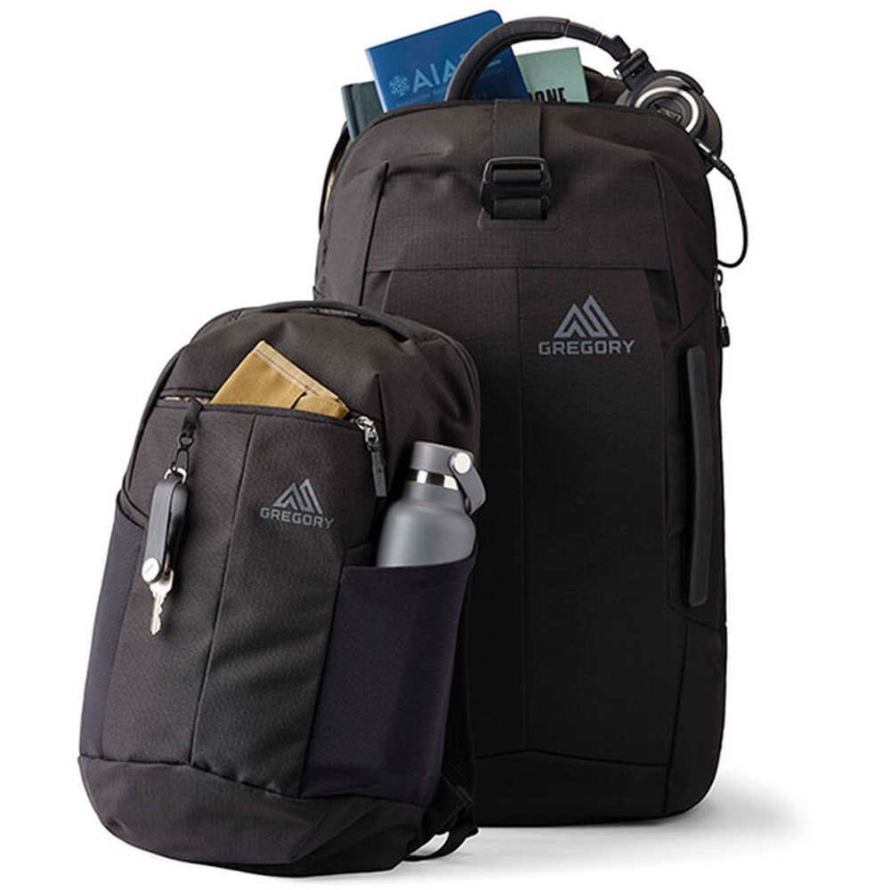 Gregory Border 50+15 Black Lichen 154921-A653 reistassen online bestellen bij Kathmandu Outdoor & Travel