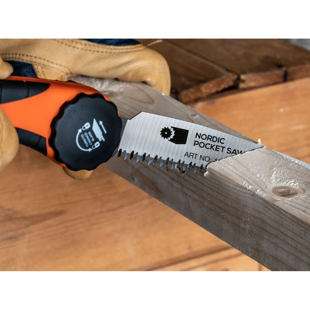 Nordic Pocket Saw Opvouwbare Zaag Oranje NPS 11403 messen & tools online bestellen bij Kathmandu Outdoor & Travel