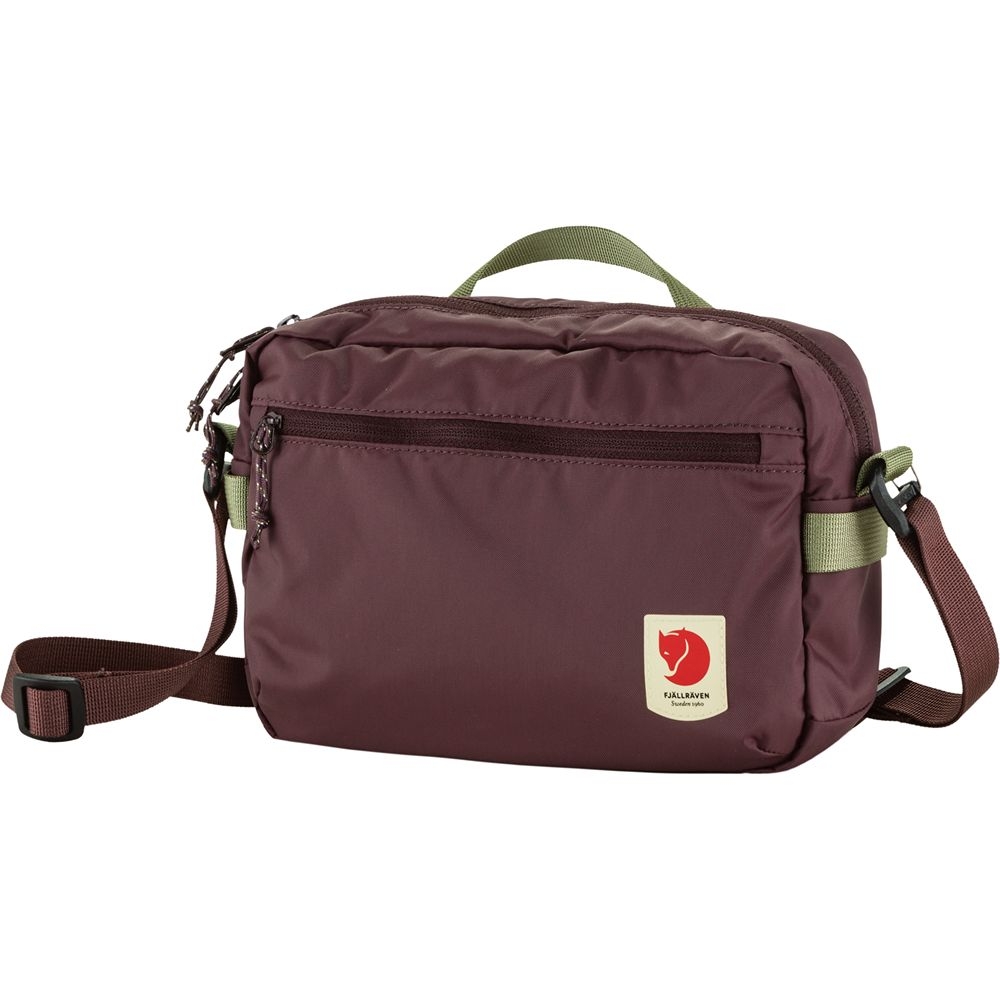 Fjällräven High Coast Crossbody Blackberry F23227-424 tassen online bestellen bij Kathmandu Outdoor & Travel