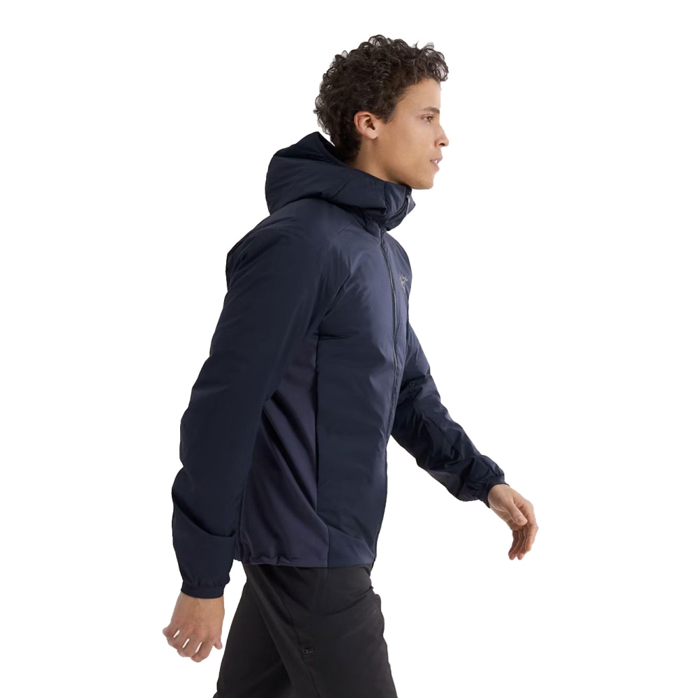 Arc'teryx Atom Hoody Black Sapphire 9556-Blk Sapphire jassen online bestellen bij Kathmandu Outdoor & Travel