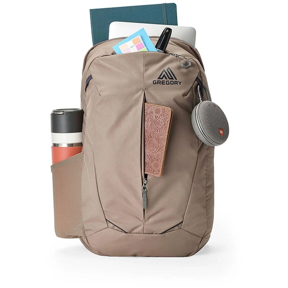 Gregory Retna 25 Mirage Tan 150948-A269 dagrugzakken online bestellen bij Kathmandu Outdoor & Travel