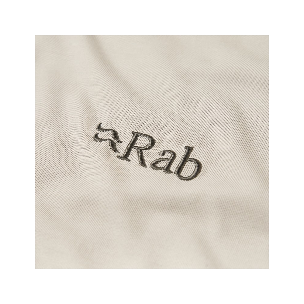 Rab Crimp Logo Tee Pebble QBL-67-PBE shirts en tops online bestellen bij Kathmandu Outdoor & Travel