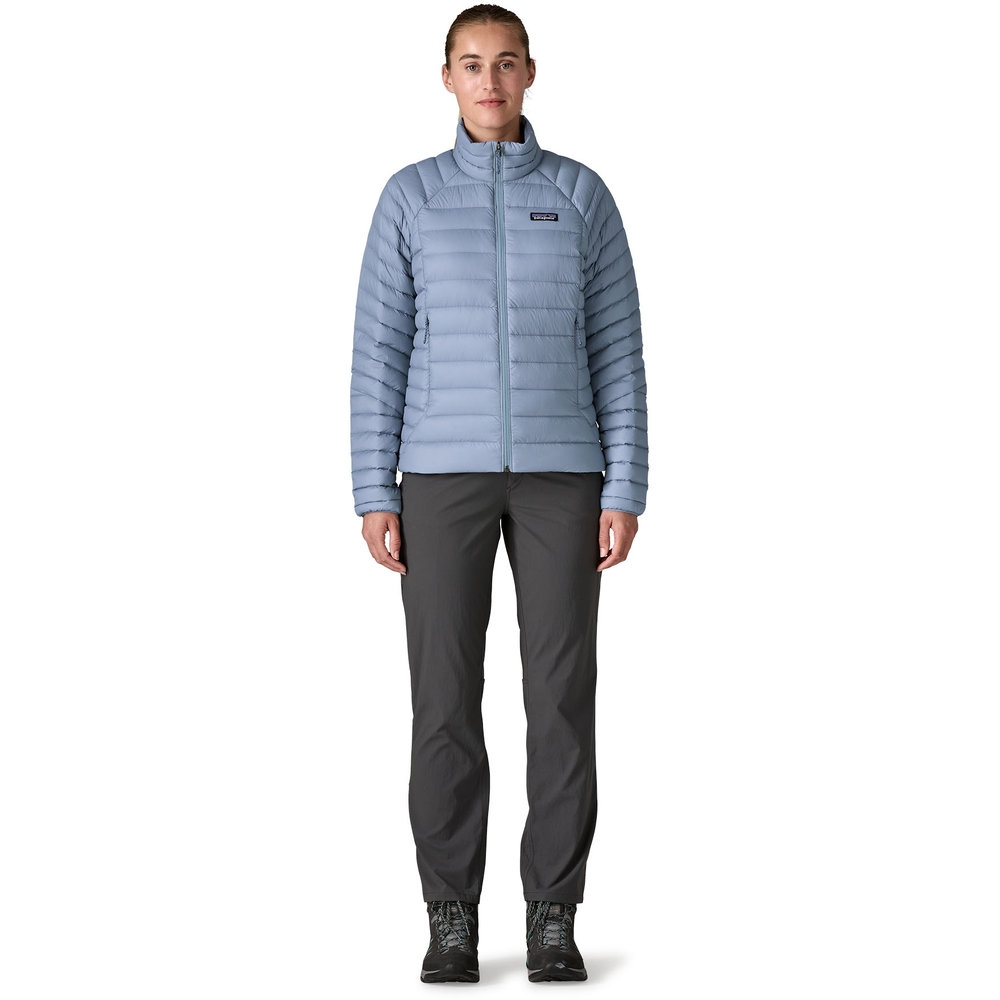 Patagonia Patagonia Down Sweater Women's 84684-BNLB jassen Patagonia Down Sweater Women's Barnacle Blue 84684-BNLB jassen online bestellen bij Kathmandu Outdoor & Travel