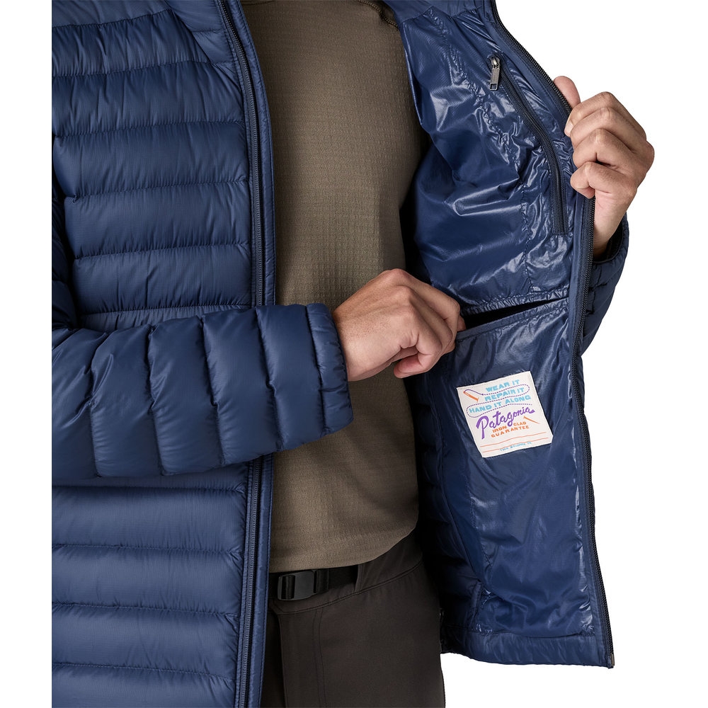 Patagonia Down Sweater New Navy 84675-NENA jassen online bestellen bij Kathmandu Outdoor & Travel