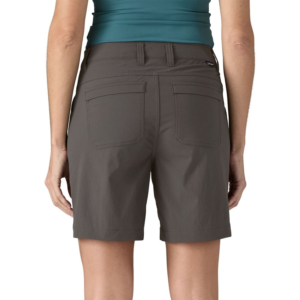 Patagonia Patagonia Quandary Shorts Women's - 7 in. 58096-FGE broeken Patagonia Quandary Shorts Women's - 7 in. Forge Grey 58096-FGE broeken online bestellen bij Kathmandu Outdoor & Travel