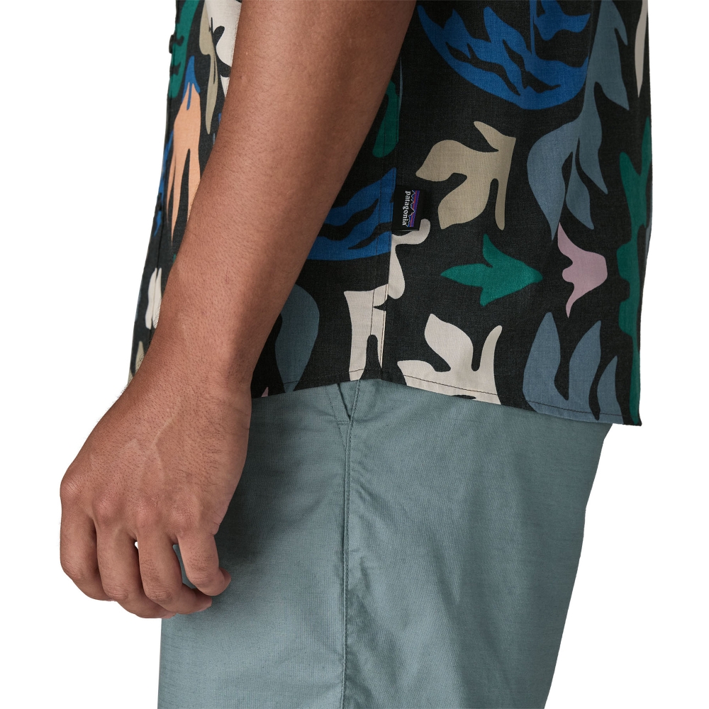 Patagonia Go To Shirt Kaleido: Black 52691-KALB shirts en tops online bestellen bij Kathmandu Outdoor & Travel