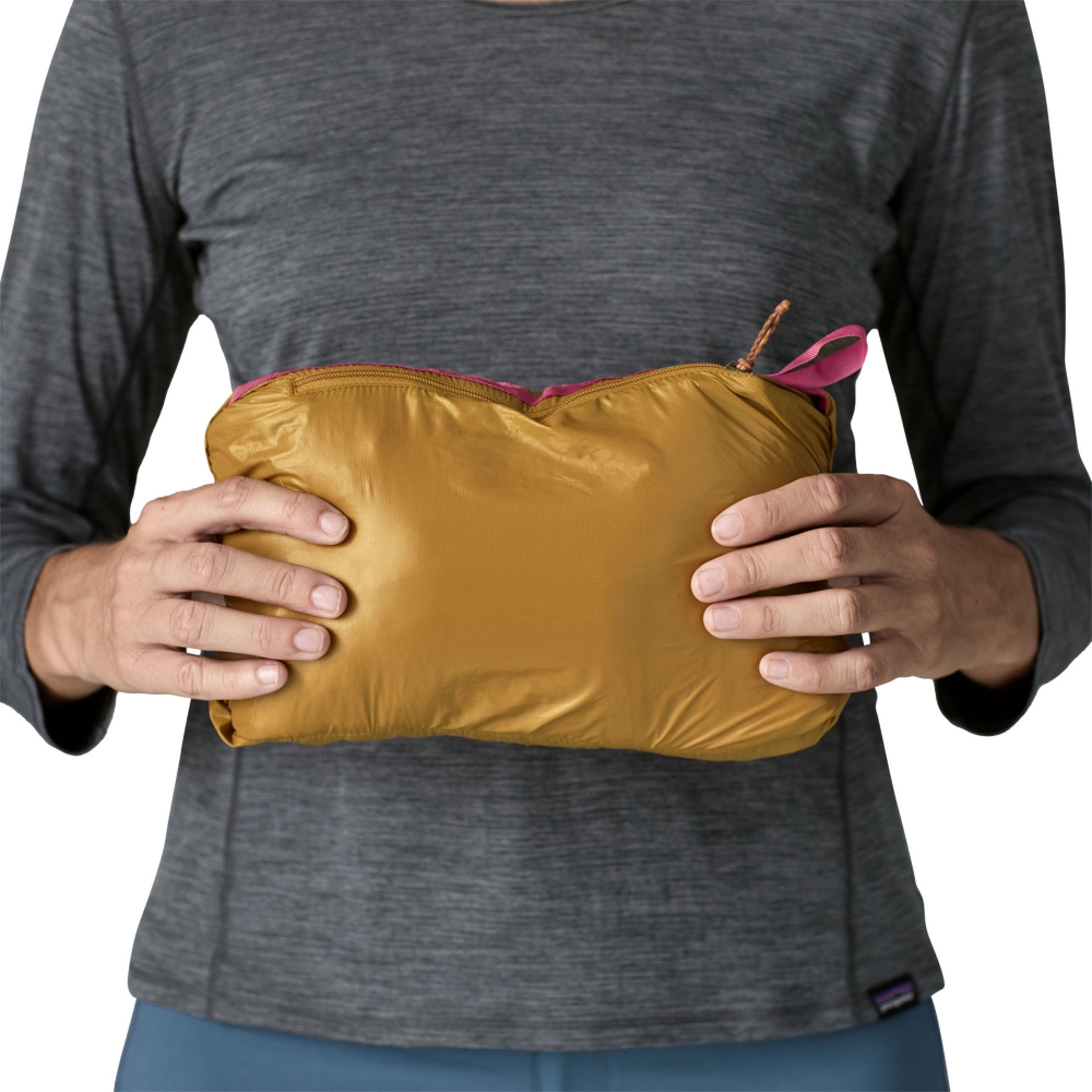 Patagonia Micro Puff Hoody Women's Bobcat Brown 84041-BCBN jassen online bestellen bij Kathmandu Outdoor & Travel