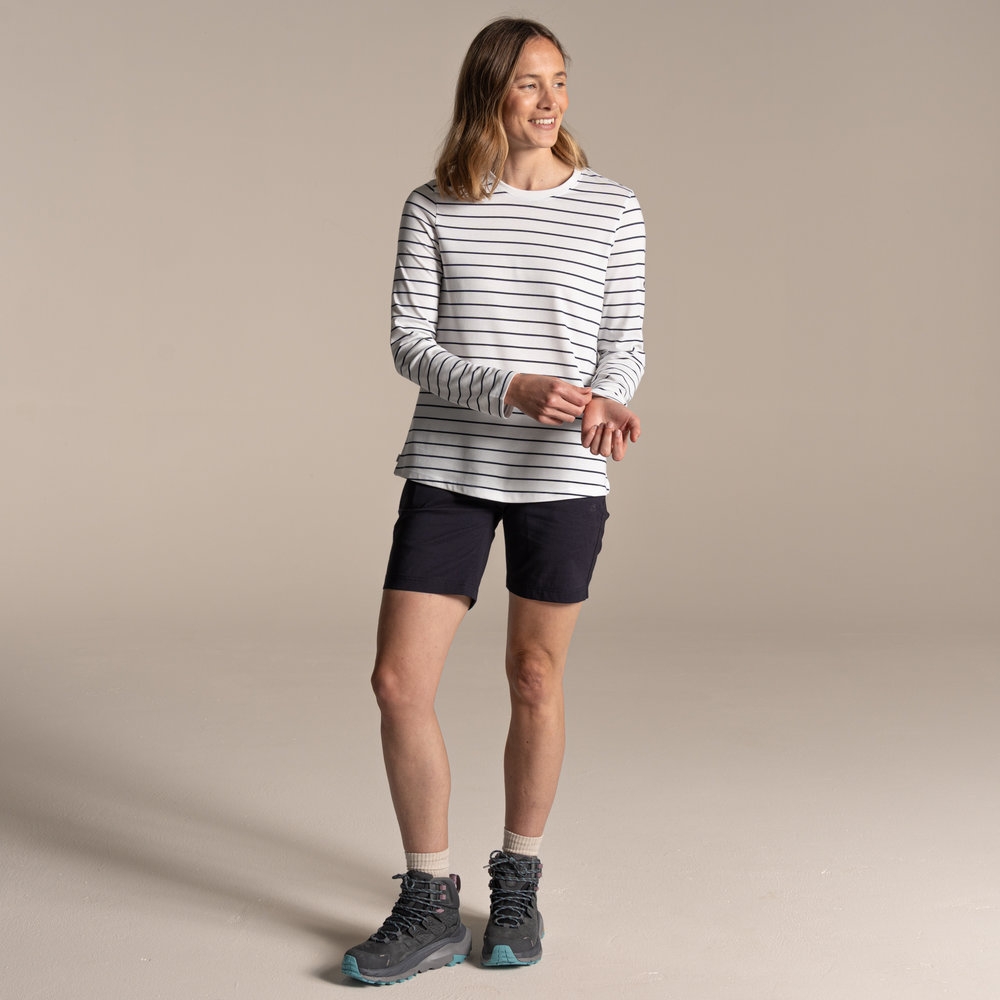Craghoppers Craghoppers NosiLife Akona Long Sleeved Top Women's CWT1368-1SI shirts en tops Craghoppers NosiLife Akona Long Sleeved Top Women's Sail White / Blue Navy Stripe CWT1368-1SI shirts en tops online bestellen bij Kathmandu Outdoor & Travel