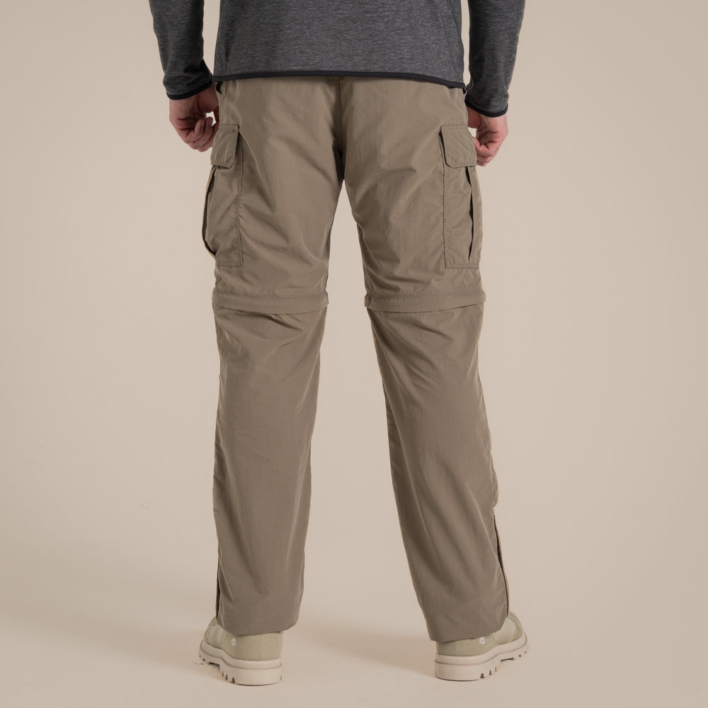 Craghoppers Craghoppers NosiLife Convertible Cargo Trouser III CMJ649-62A broeken Craghoppers NosiLife Convertible Cargo Trouser III Pebble CMJ649-62A broeken online bestellen bij Kathmandu Outdoor & Travel