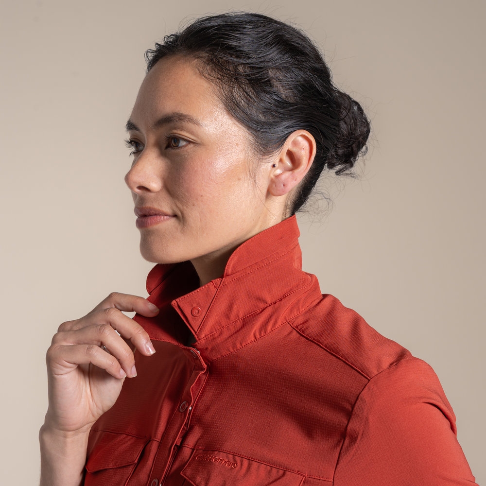 Craghoppers NosiLife Pro Long Sleeved Shirt III Women's Cinnabar CWS532-1S6 shirts en tops online bestellen bij Kathmandu Outdoor & Travel