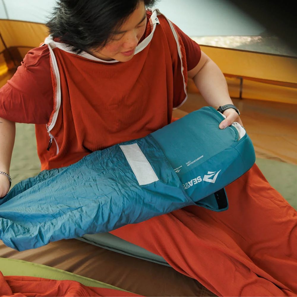 Sea to Summit Memory Lux Pillow Large Mediterranea 45505 slaapzakken online bestellen bij Kathmandu Outdoor & Travel