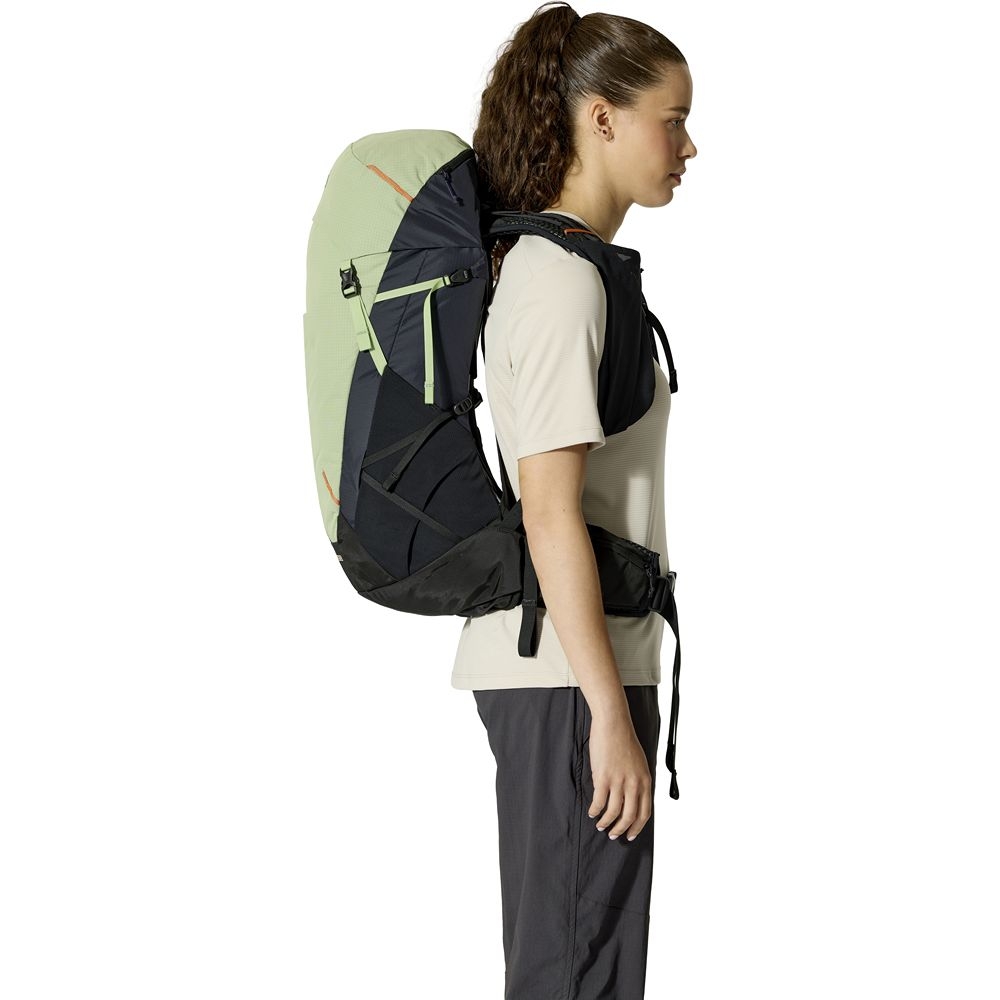 Rab Airox 28ND Fig Green/Black QAQ-13-FGB dagrugzakken online bestellen bij Kathmandu Outdoor & Travel