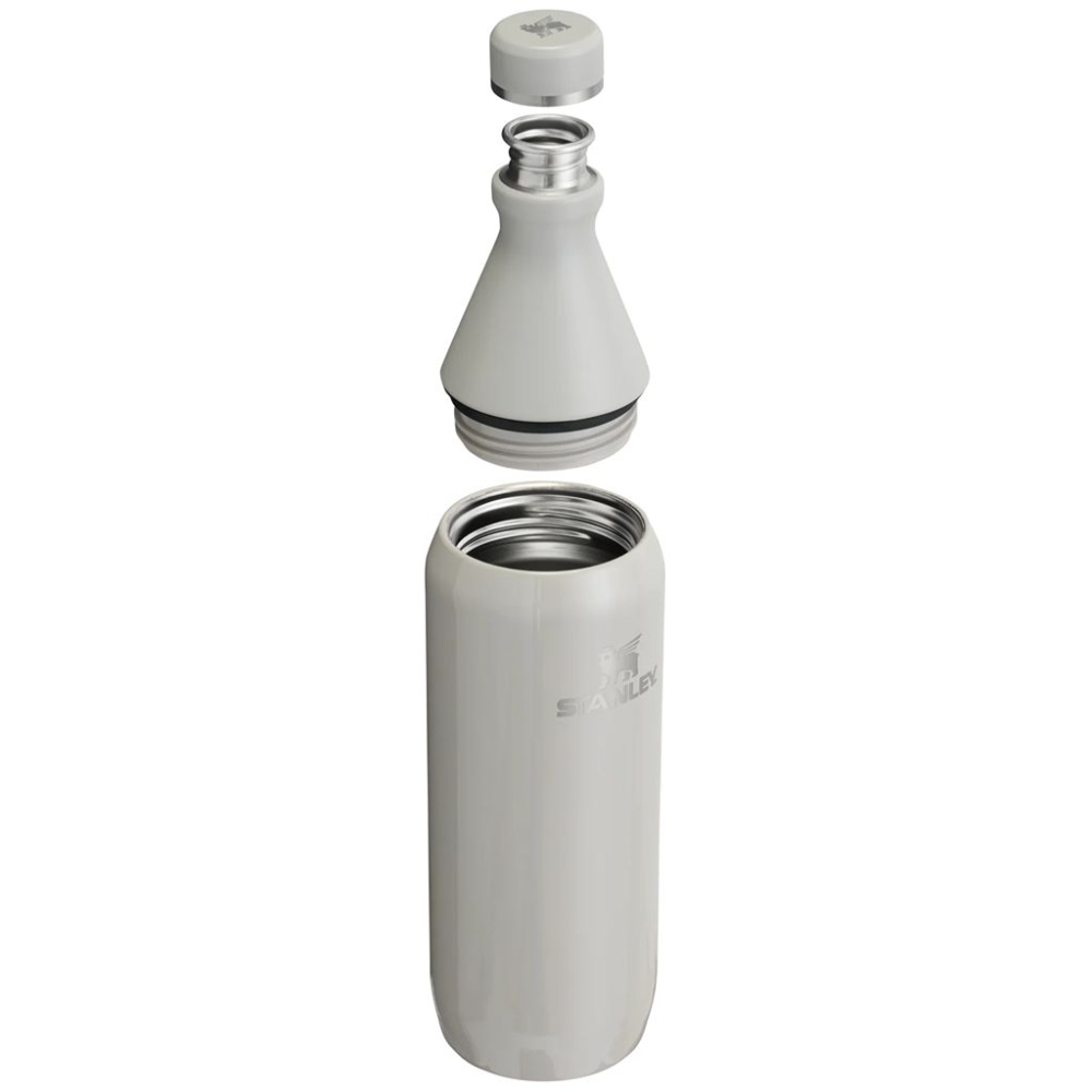 Stanley Stanley The All Day Slim Bottle 10-12069-124 drinkflessen en thermosflessen  Stanley The All Day Slim Bottle Ash Gloss 10-12069-124 drinkflessen en thermosflessen online bestellen bij Kathmandu Outdoor & Travel
