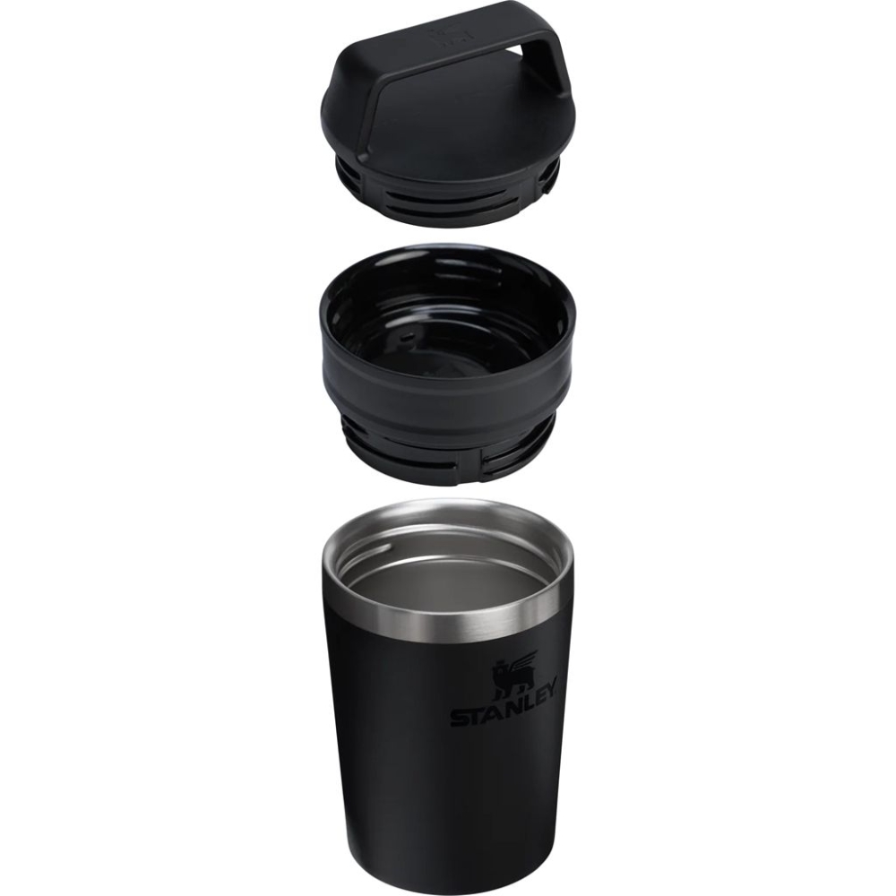 Stanley Stanley The Café-To-Go Travel Mug 10-12079-014 drinkflessen en thermosflessen  Stanley The Café-To-Go Travel Mug Black 10-12079-014 drinkflessen en thermosflessen online bestellen bij Kathmandu Outdoor & Travel