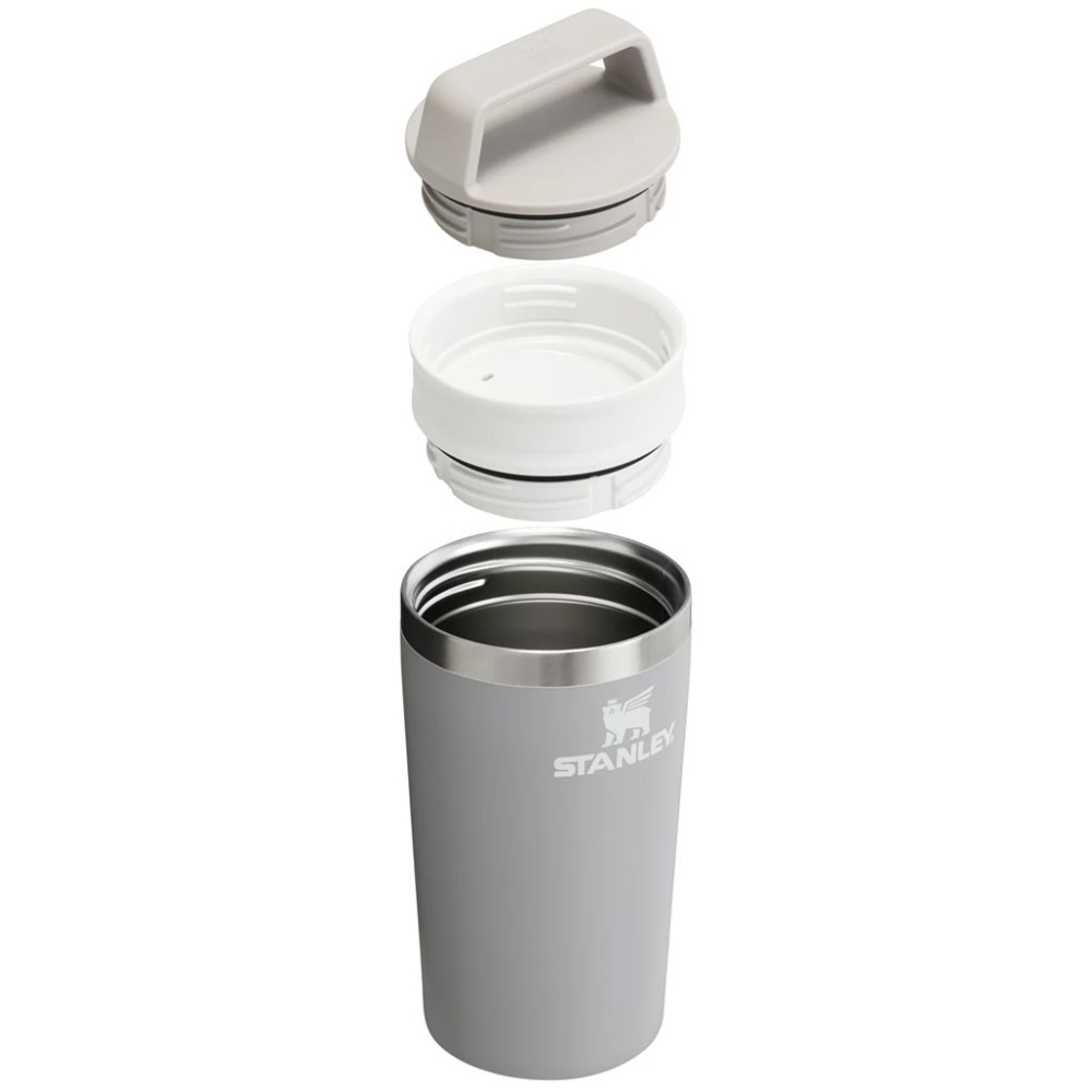 Stanley Stanley The Café-To-Go Travel Mug 10-12080-015 drinkflessen en thermosflessen  Stanley The Café-To-Go Travel Mug Ash 10-12080-015 drinkflessen en thermosflessen online bestellen bij Kathmandu Outdoor & Travel