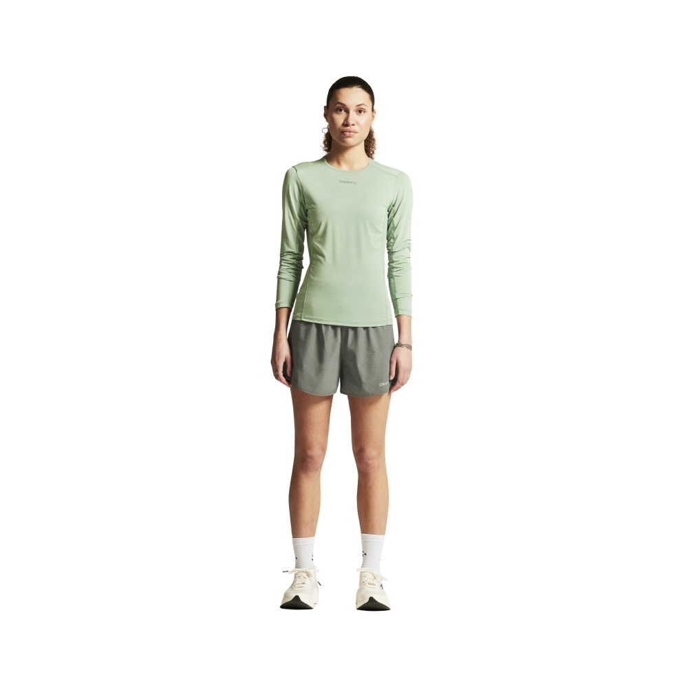 Craft Adv Essence LS Tee Women's GLACIAL 1914797-630000 shirts en tops online bestellen bij Kathmandu Outdoor & Travel