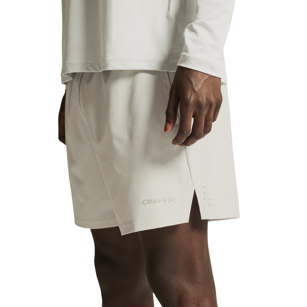 Craft Adv Essence Shorts Cloud 1915951-922000 broeken online bestellen bij Kathmandu Outdoor & Travel