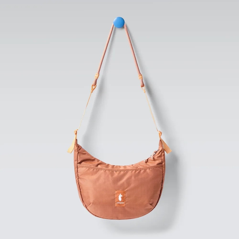 Cotopaxi Cotopaxi Trozo 8L Shoulder Bag T8-S26-WSKY tassen Cotopaxi Trozo 8L Shoulder Bag Whiskey T8-S26-WSKY tassen online bestellen bij Kathmandu Outdoor & Travel