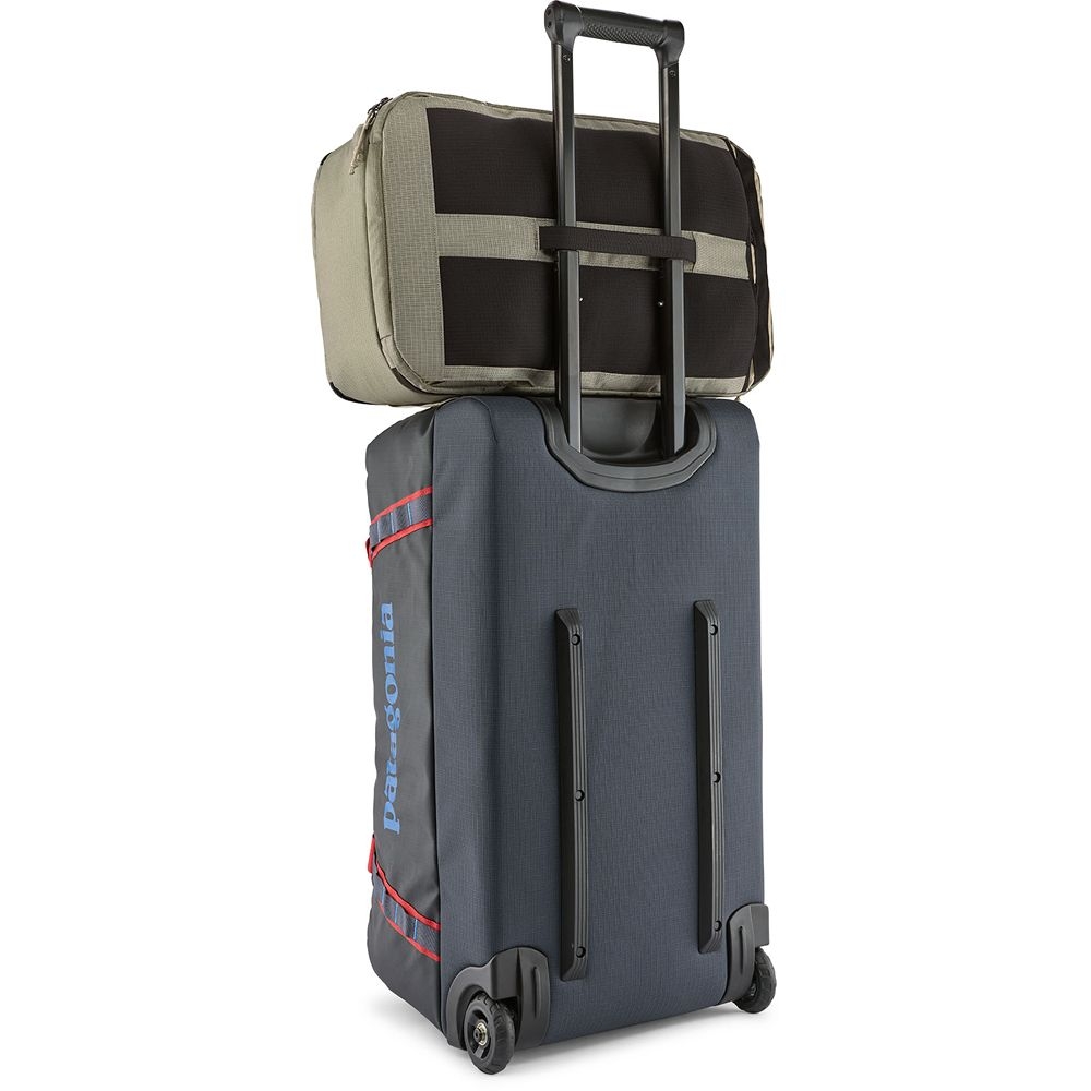 Patagonia Black Hole Mini MLC Weathered Stone 49266-WSTO reistassen online bestellen bij Kathmandu Outdoor & Travel