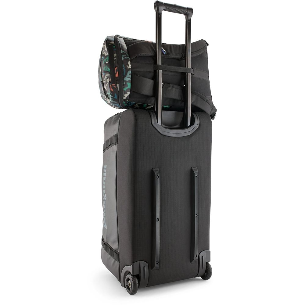 Patagonia Black Hole Pack 25L Kaleido: Black 49298-KALB dagrugzakken online bestellen bij Kathmandu Outdoor & Travel