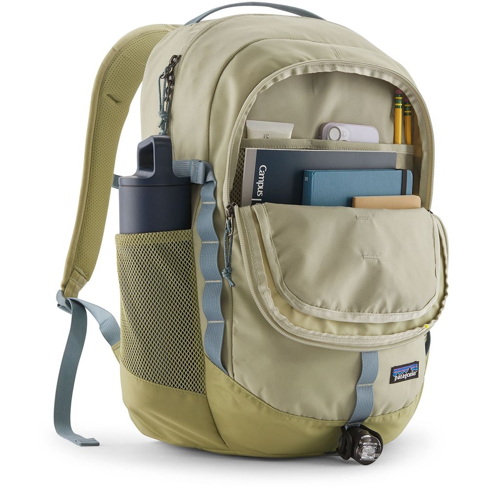 Patagonia Refugio Daypack 26L Weathered Stone 47914-WSTO dagrugzakken online bestellen bij Kathmandu Outdoor & Travel