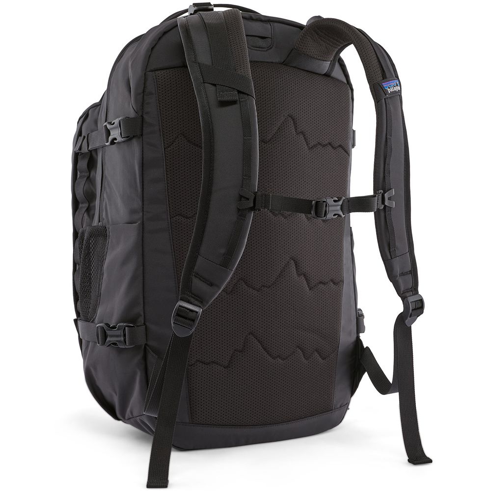 Patagonia Refugio Daypack 32L Black 47885-BLK dagrugzakken online bestellen bij Kathmandu Outdoor & Travel