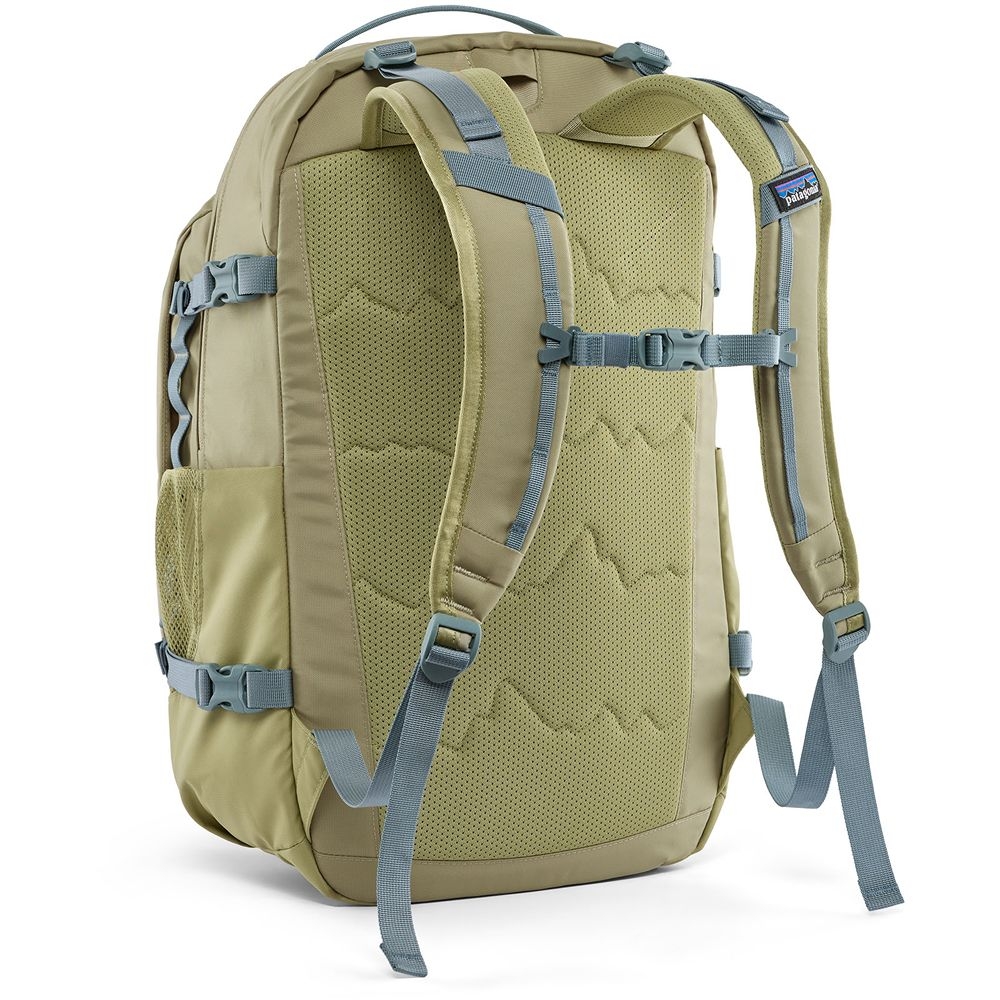 Patagonia Refugio Daypack 32L Weathered Stone 47885-WSTO dagrugzakken online bestellen bij Kathmandu Outdoor & Travel