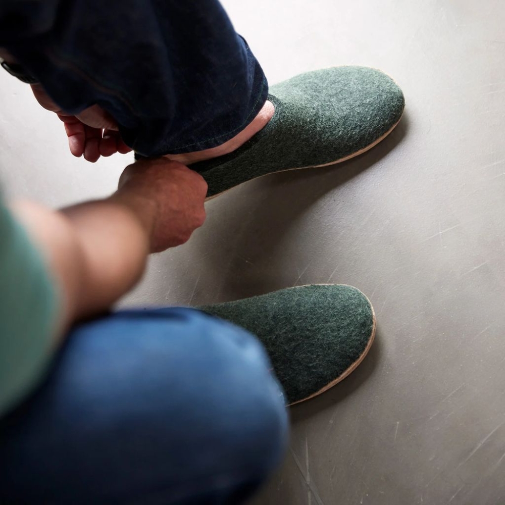 Glerups Glerups Shoe Leather A-09-Forest pantoffels en huissokken  Glerups Shoe Leather Forest A-09-Forest pantoffels en huissokken online bestellen bij Kathmandu Outdoor & Travel