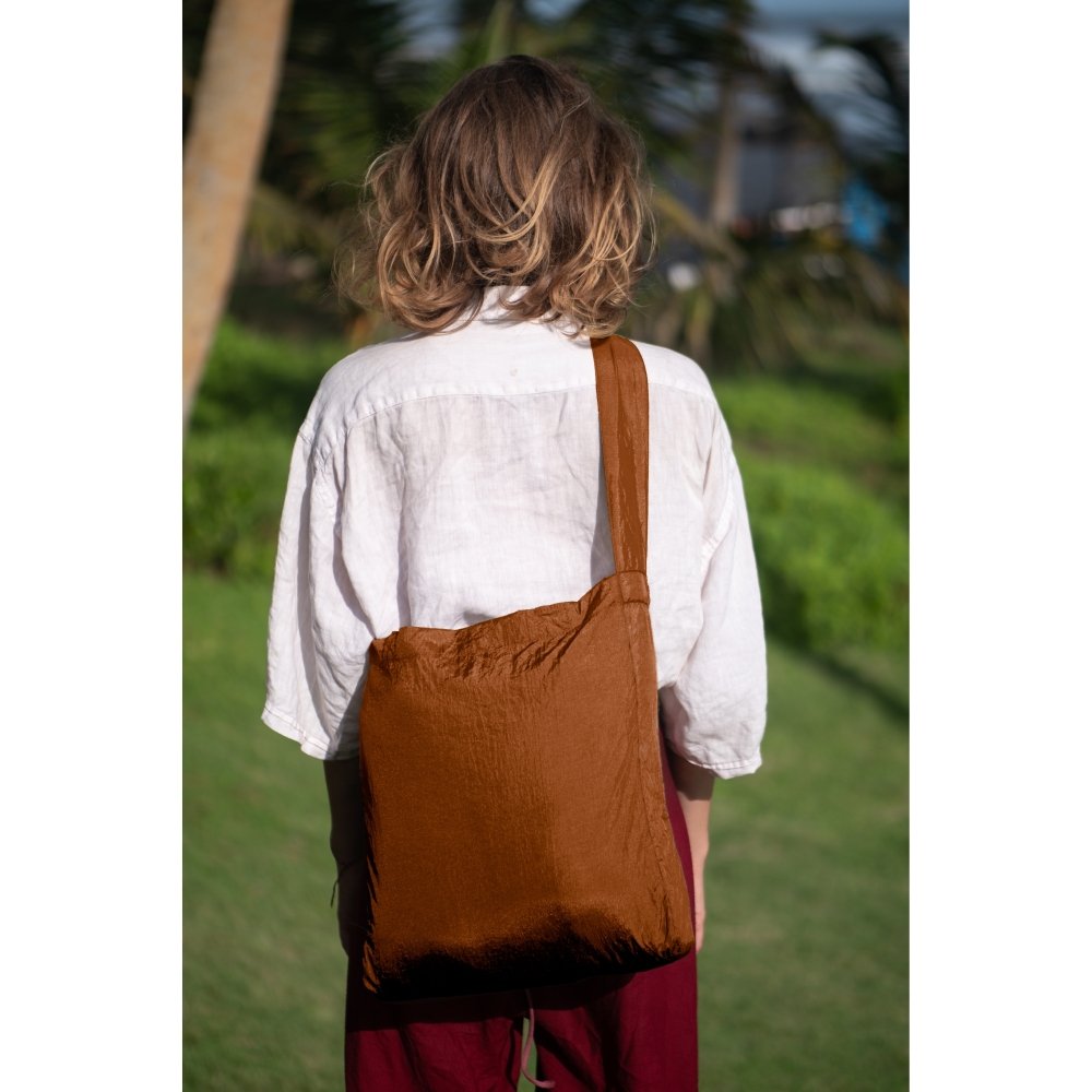 Ticket to the Moon Ticket to the Moon Eco Bag Medium TMEBM8282 tassen Ticket to the Moon Eco Bag Medium Copper TMEBM8282 tassen online bestellen bij Kathmandu Outdoor & Travel