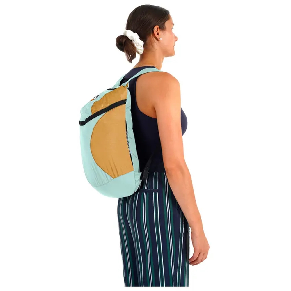 Ticket to the Moon Ticket to the Moon Mini Backpack TMMBP7170 dagrugzakken Ticket to the Moon Mini Backpack Mint / Sand TMMBP7170 dagrugzakken online bestellen bij Kathmandu Outdoor & Travel