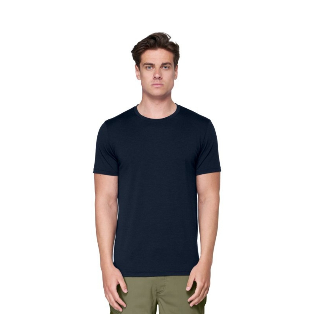 Devold Devold Classic Tee 180 280 C-284A shirts en tops Devold Classic Tee Ink 180 280 C-284A shirts en tops online bestellen bij Kathmandu Outdoor & Travel