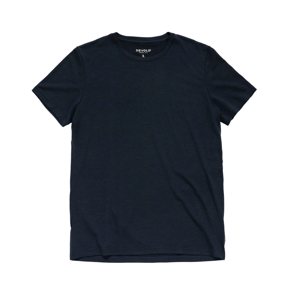Devold Devold Classic Tee 180 280 C-284A shirts en tops Devold Classic Tee Ink 180 280 C-284A shirts en tops online bestellen bij Kathmandu Outdoor & Travel