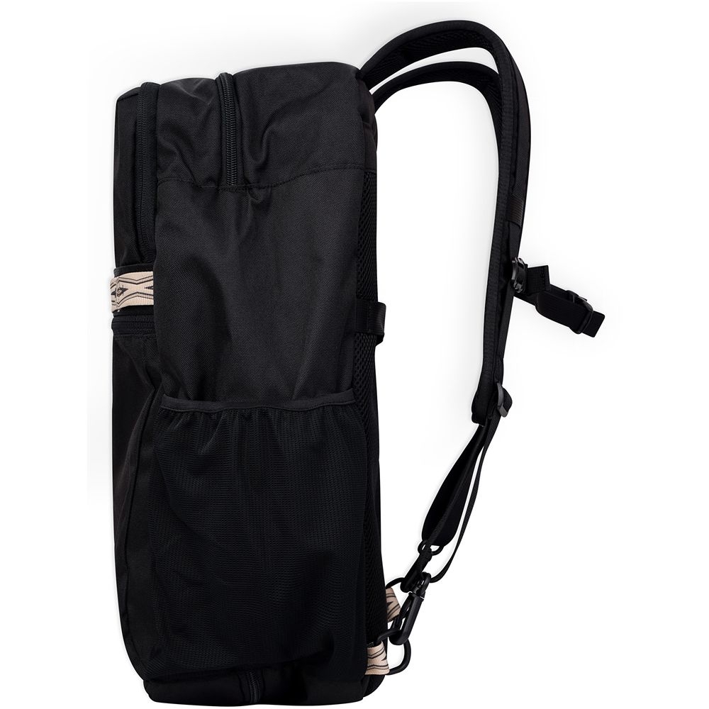 Kavu Kavu Hauler Hills 9493-2010 dagrugzakken Kavu Hauler Hills Raven 9493-2010 dagrugzakken online bestellen bij Kathmandu Outdoor & Travel