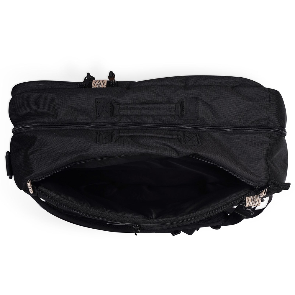 Kavu Kavu Hauler Hills 9493-2010 dagrugzakken Kavu Hauler Hills Raven 9493-2010 dagrugzakken online bestellen bij Kathmandu Outdoor & Travel