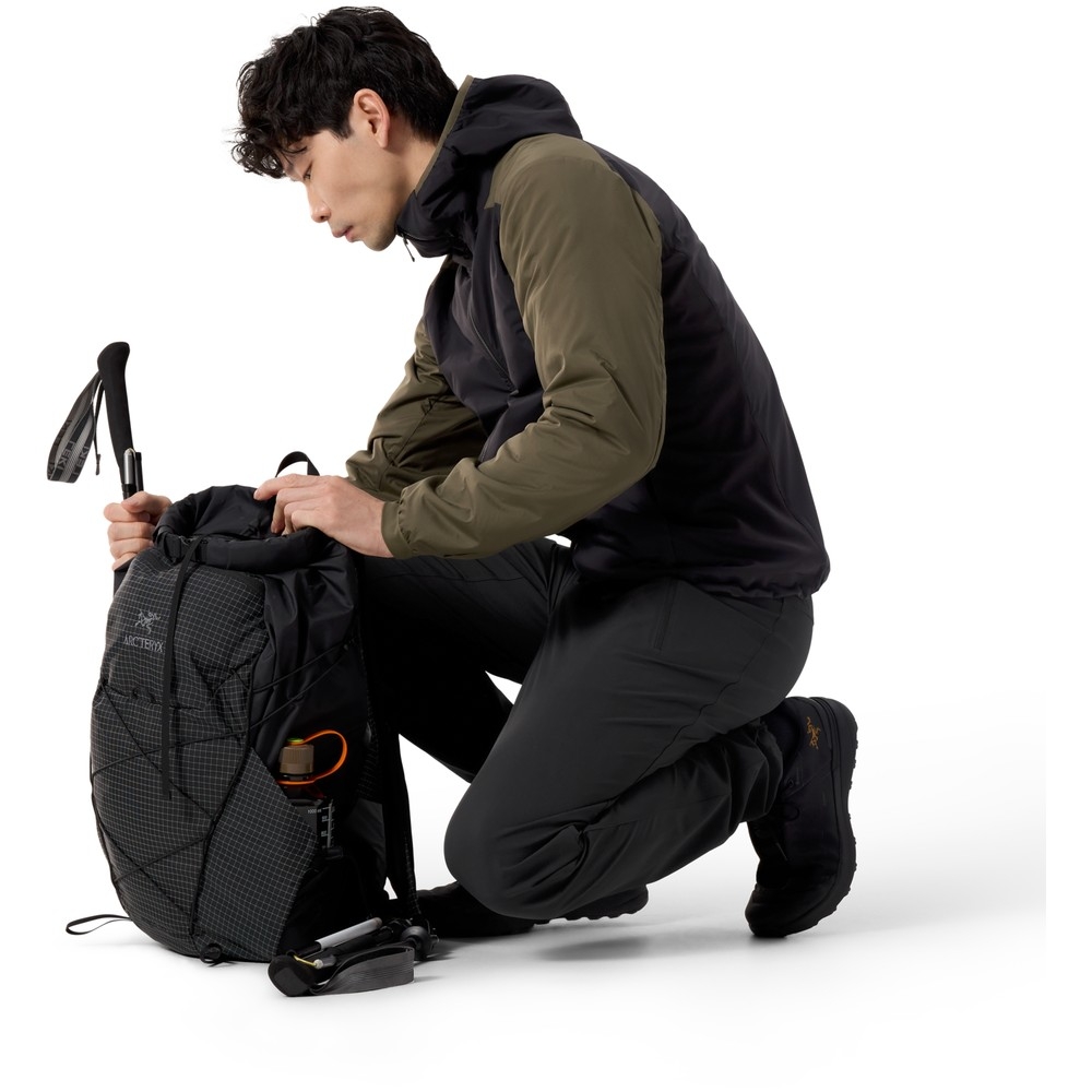 Arc'teryx Atom Hoody Spotlight 9556-022824 jassen online bestellen bij Kathmandu Outdoor & Travel