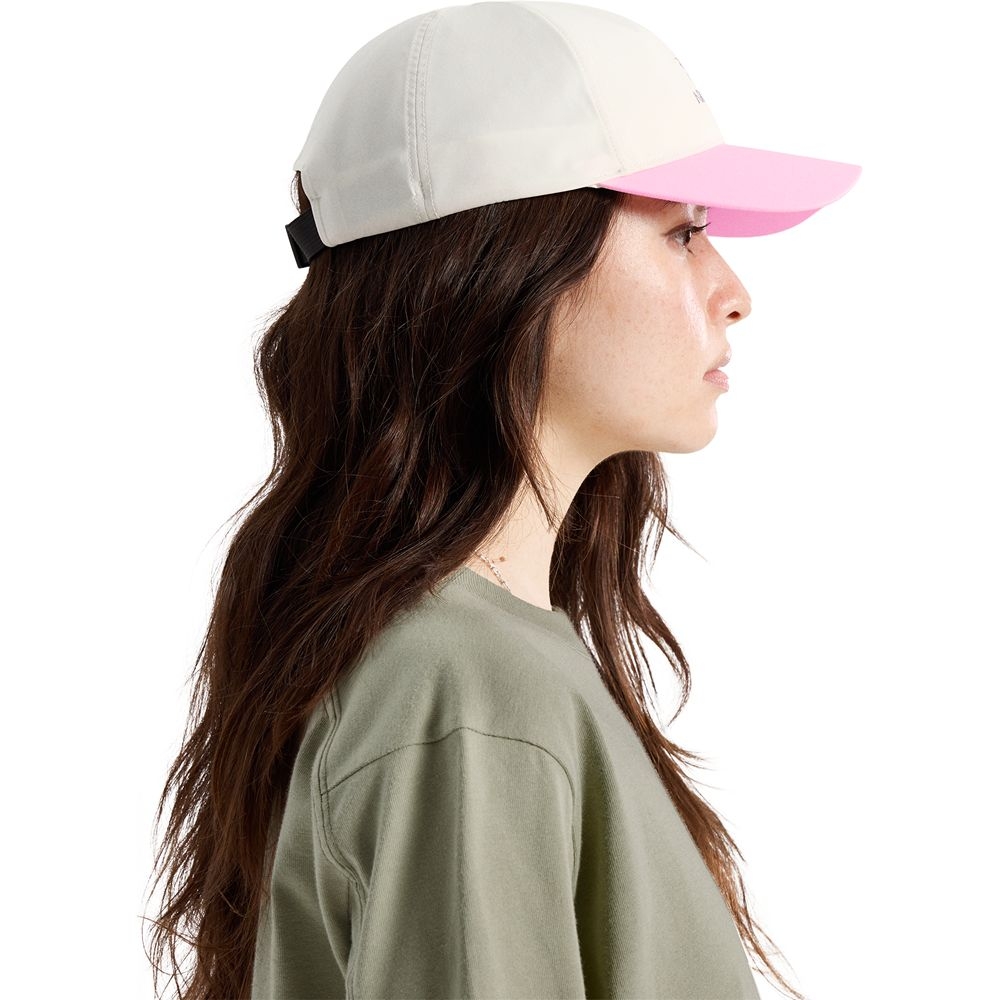 Arc'teryx Bird Word Cap Cosmic Bloom 9463-022835 kleding accessoires online bestellen bij Kathmandu Outdoor & Travel