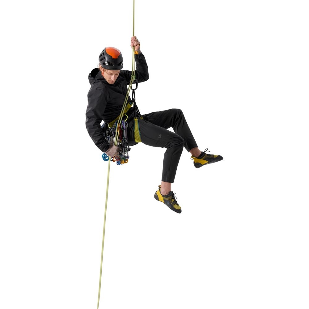 Arc'teryx Arc'teryx Squamish Hoody 10276-002291 fleeces en truien Arc'teryx Squamish Hoody Black 10276-002291 fleeces en truien online bestellen bij Kathmandu Outdoor & Travel