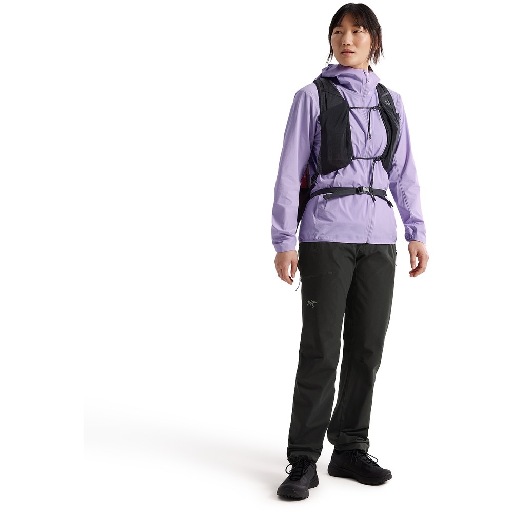 Arc'teryx Gamma Lightweight Hoody Women's Mallow 10608-022617 fleeces en truien online bestellen bij Kathmandu Outdoor & Travel