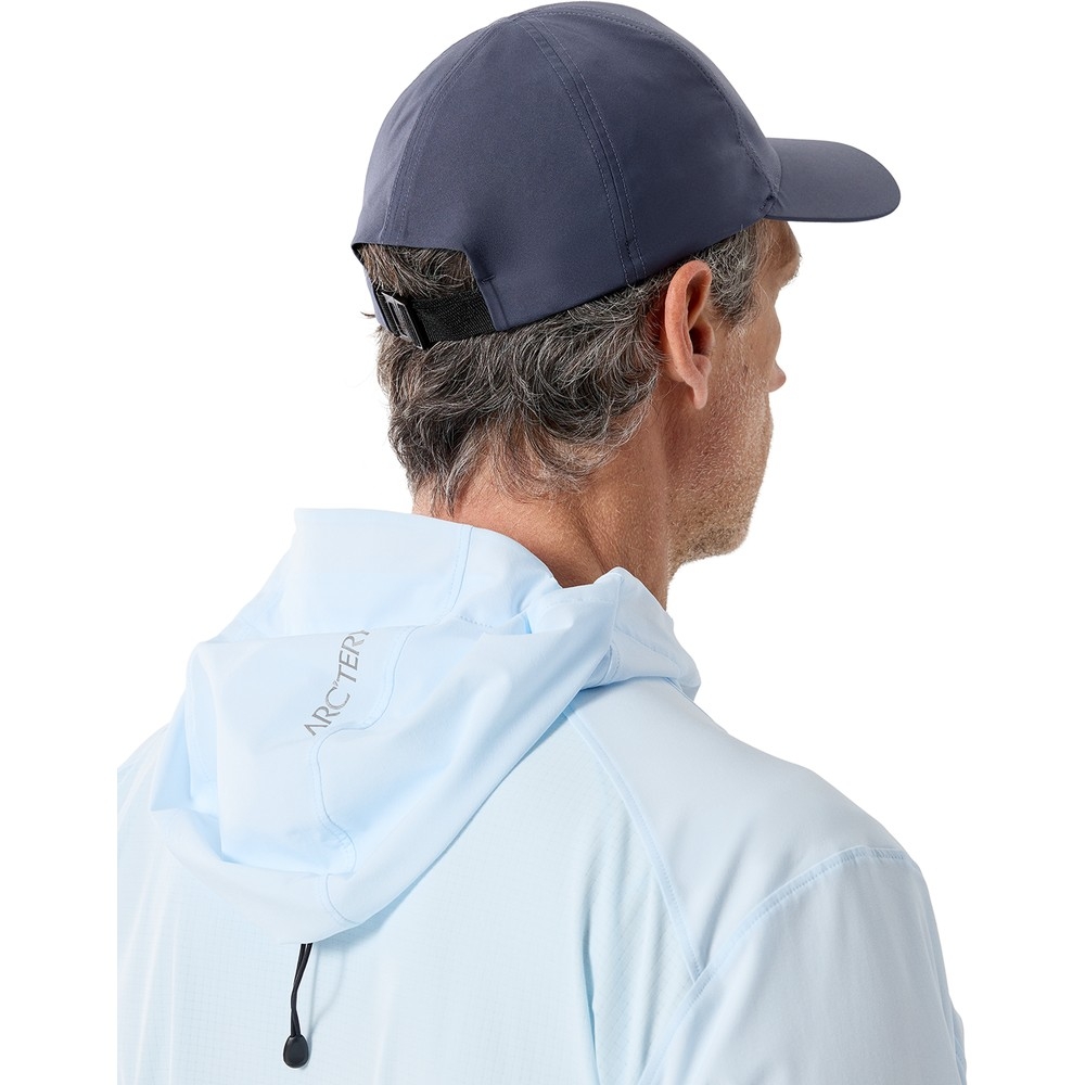 Arc'teryx Bird Word Cap Dk Stratus / Habitat 9463-022907 kleding accessoires online bestellen bij Kathmandu Outdoor & Travel
