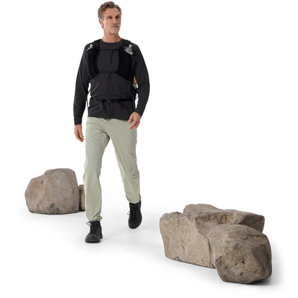 Arc'teryx Cormac Crew LS Black 10291-002291 shirts en tops online bestellen bij Kathmandu Outdoor & Travel