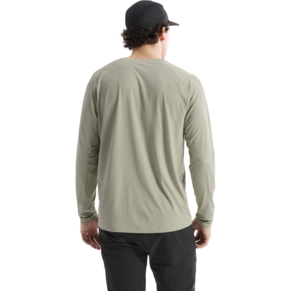 Arc'teryx Cormac Crew LS Habitat 10291-019001 shirts en tops online bestellen bij Kathmandu Outdoor & Travel