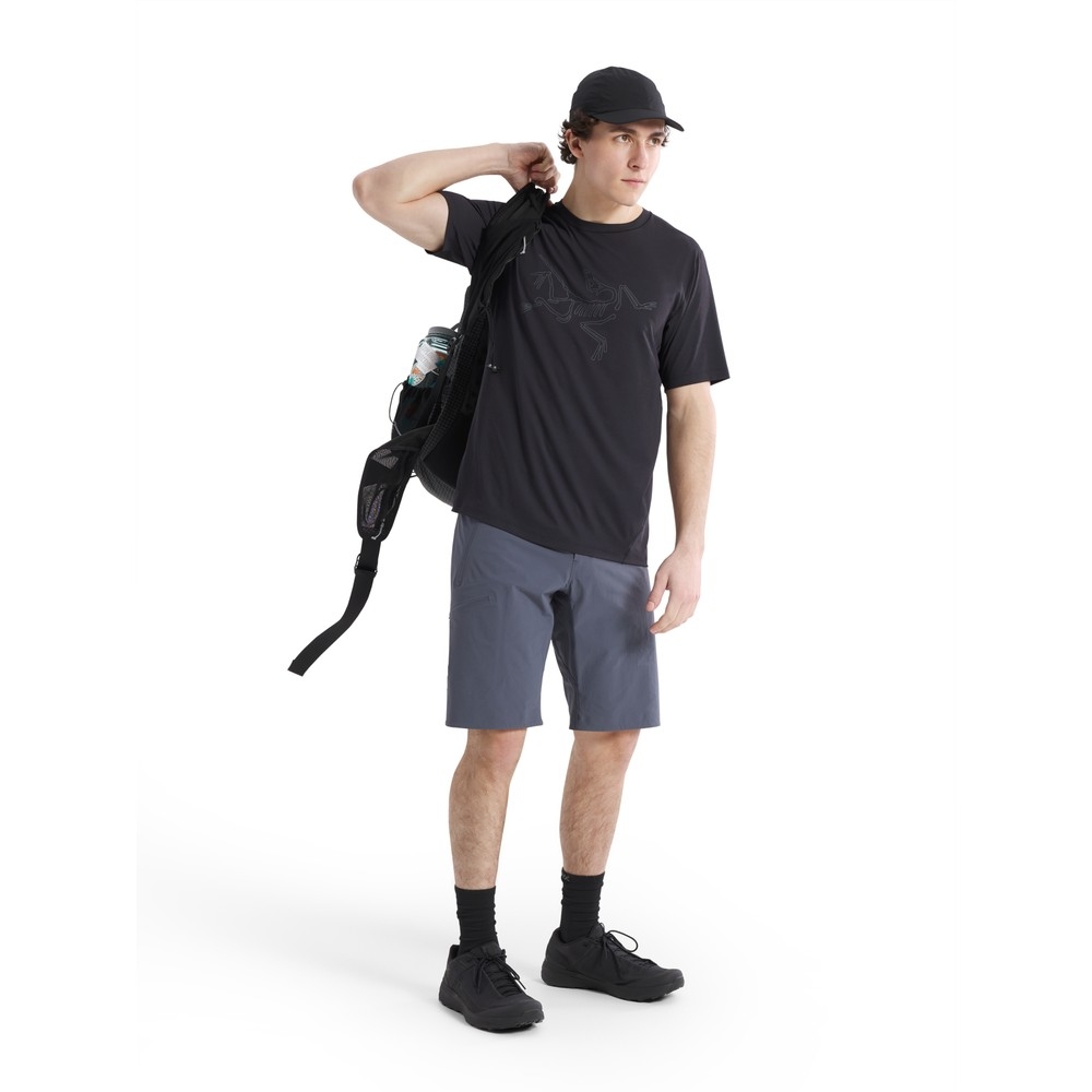 Arc'teryx Cormac Logo SS Black 10293-002291 shirts en tops online bestellen bij Kathmandu Outdoor & Travel