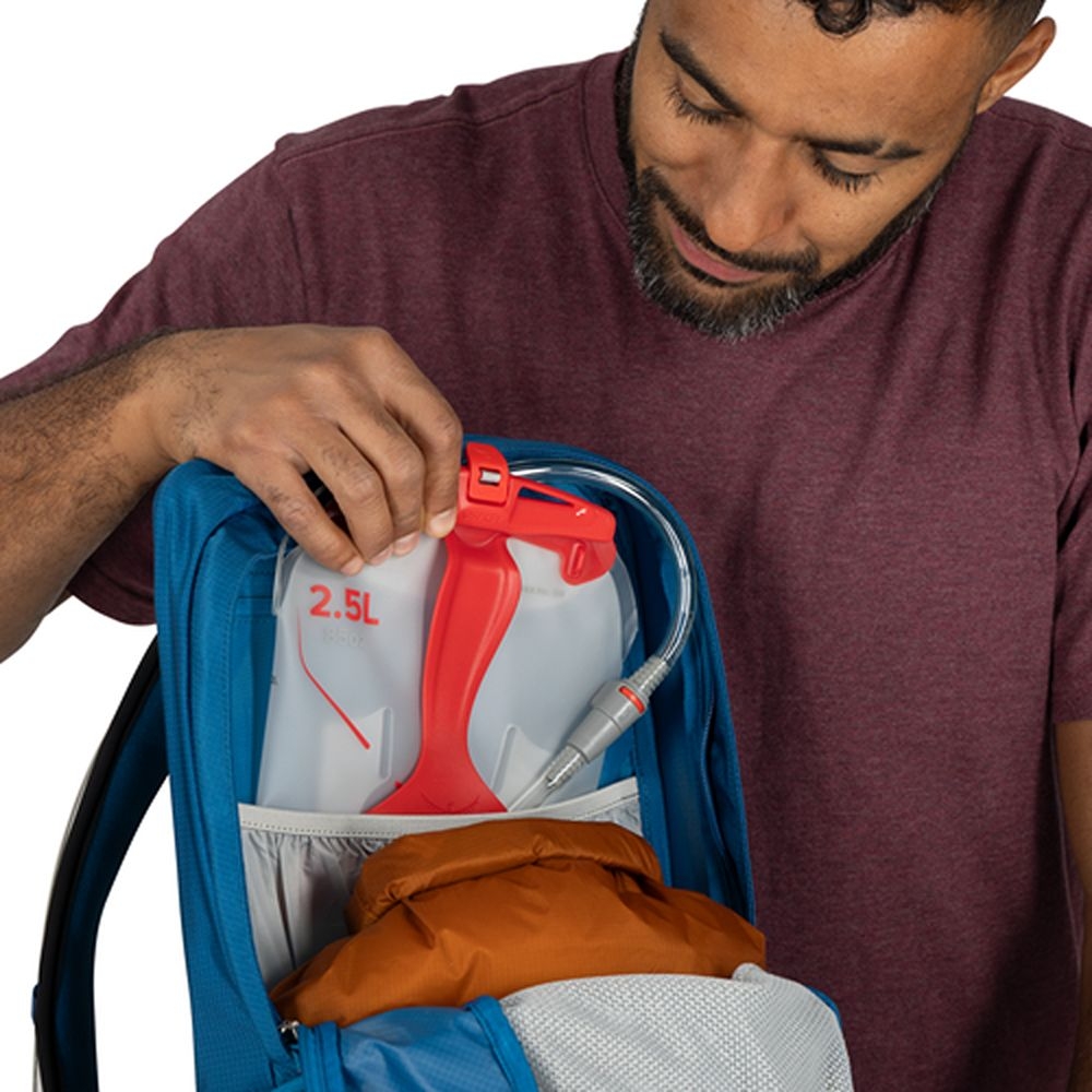 Osprey Talon 11  Scoria Blue Night Shift 10006759 dagrugzakken online bestellen bij Kathmandu Outdoor & Travel