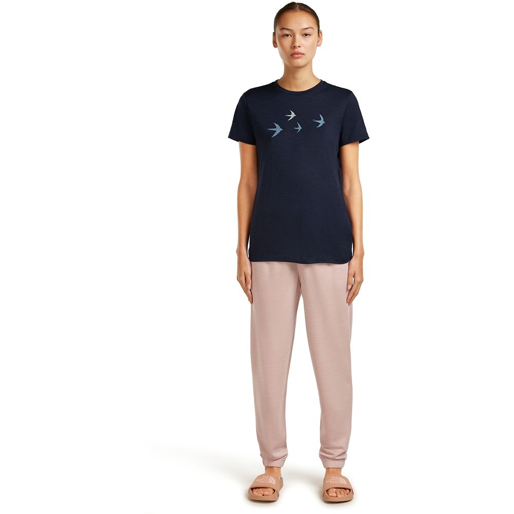Icebreaker Mer 150 Tech Lite SS Tee Bird Transit Women's Midnight Navy IB0A57FX-4011 shirts en tops online bestellen bij Kathmandu Outdoor & Travel