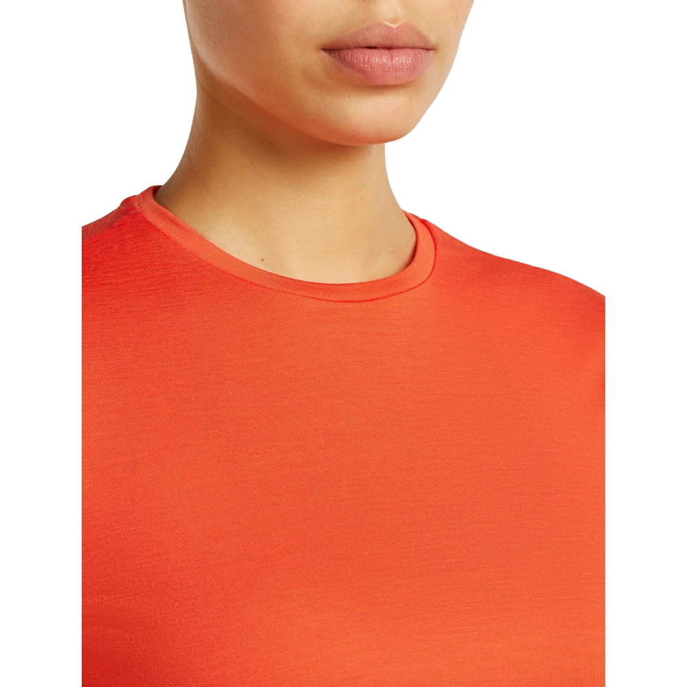 Icebreaker Mer 125 Cool-Lite Sphere III SS Tee Women's Fervid IB0A56ZO-0GT1 shirts en tops online bestellen bij Kathmandu Outdoor & Travel