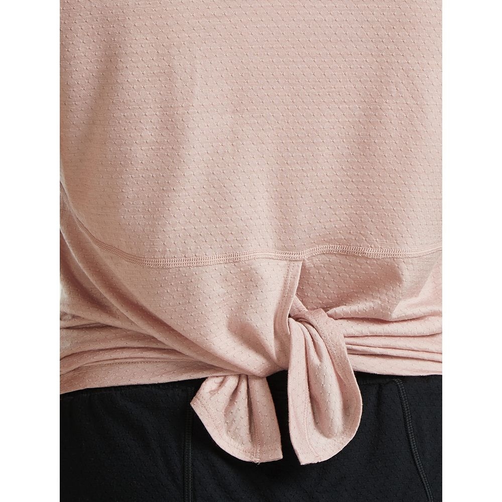 Icebreaker Mer 125 Cool-Lite Speed SS Slit Back Tee Women's Pink Quartz IB0A56XV-0LH1 shirts en tops online bestellen bij Kathmandu Outdoor & Travel