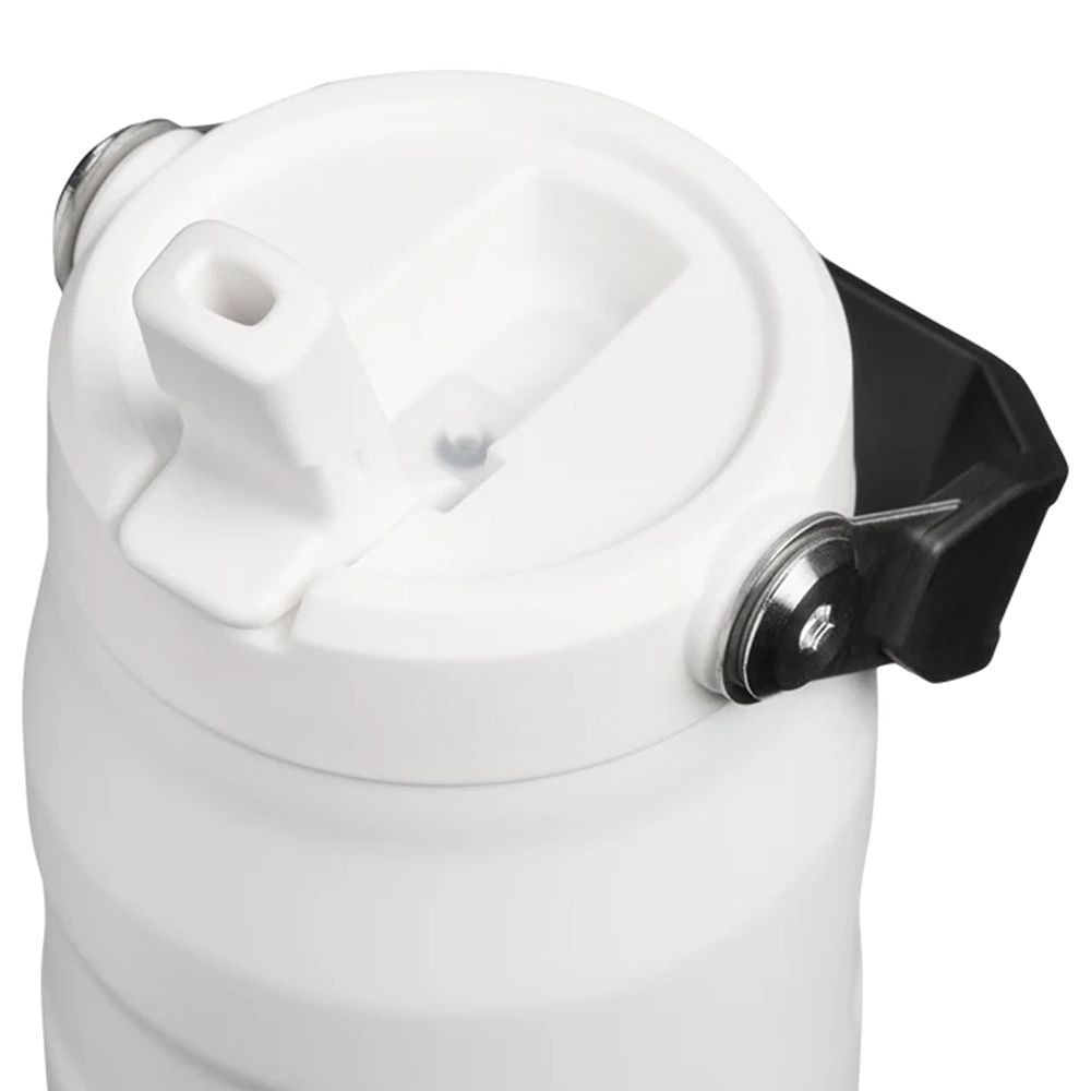 Stanley The IceFlow Bottle Flip Straw 2.0 0,7L  Chalk 10-11283-0501 drinkflessen en thermosflessen online bestellen bij Kathmandu Outdoor & Travel